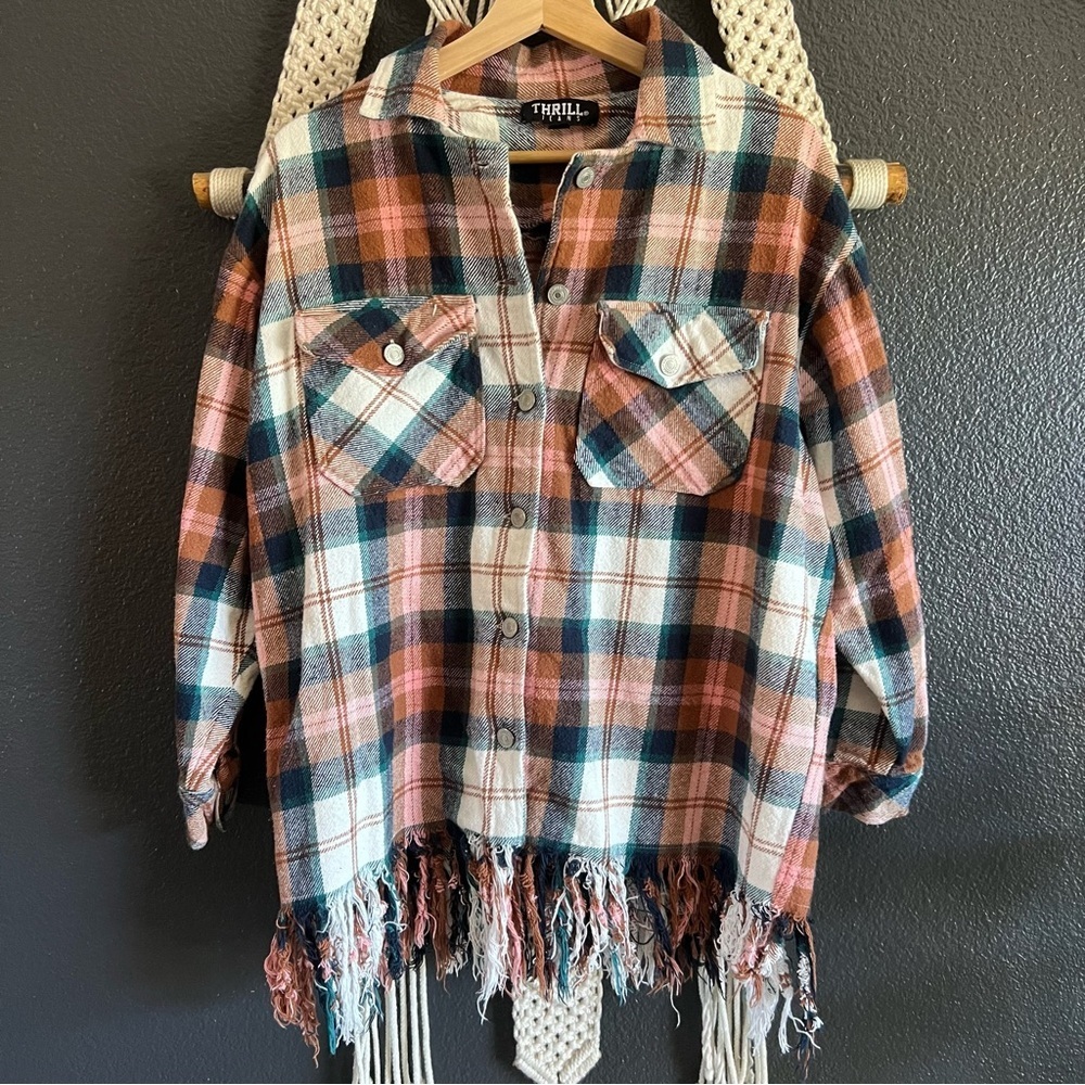 THRILL Plaid Flannel Shacket Fringe Hem Women’s M Grunge Boho Western Southwest